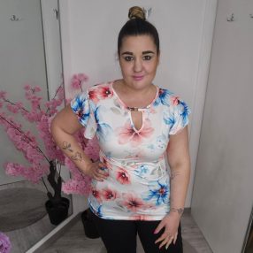 Dekoltált Púder Virágos Felső