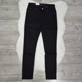 Fekete Farmer M SARA  MS5570- 13