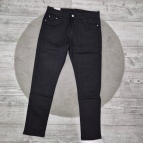 Fekete Farmer M"SARA  ( SZ2778 - 13)