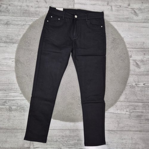 Fekete Farmer M"SARA  ( SZ2778 - 13)