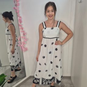 Fekete Fehér Mintás Egyberuha