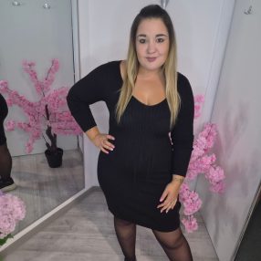 Fekete Gépikötött Ruha