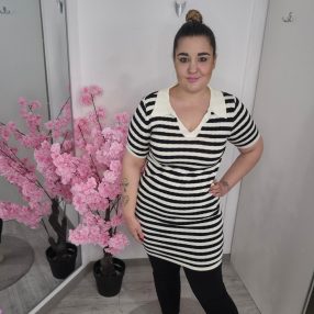 Bézs Galléros Csíkos Tunika