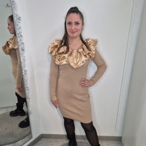 Arany Ruha Szatén Nyak Díszítéssel