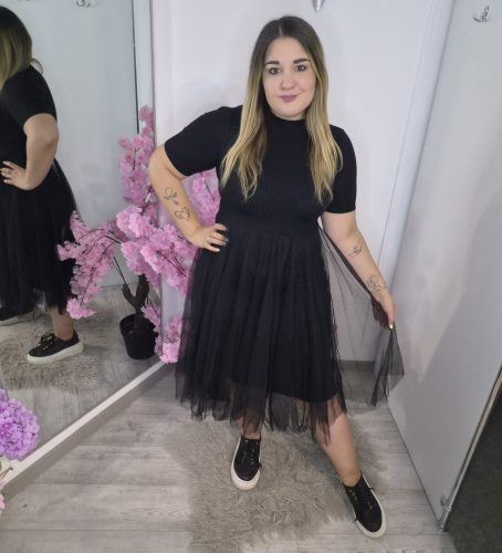 Molly Fekete Tüllös Ruha